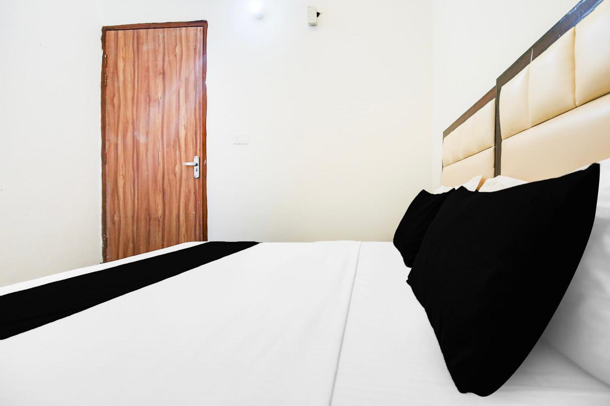 Hotel O Ravi & Banquet Lalewal Екстериор снимка