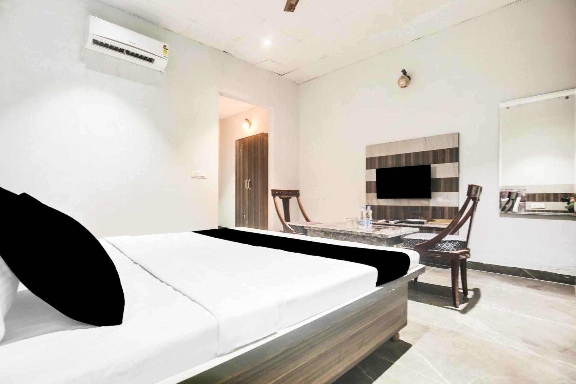 Hotel O Ravi & Banquet Lalewal Екстериор снимка