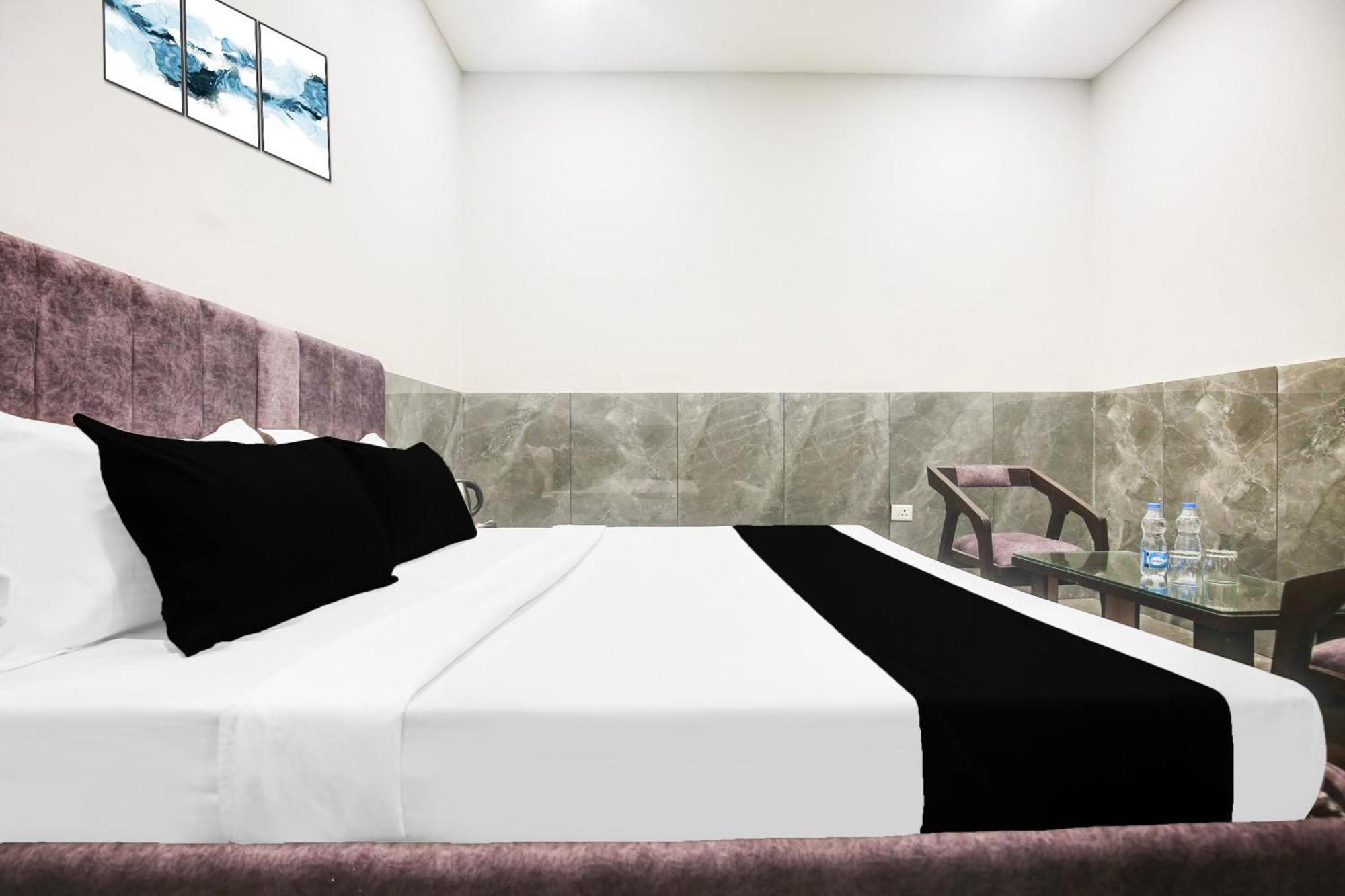 Hotel O Ravi & Banquet Lalewal Екстериор снимка