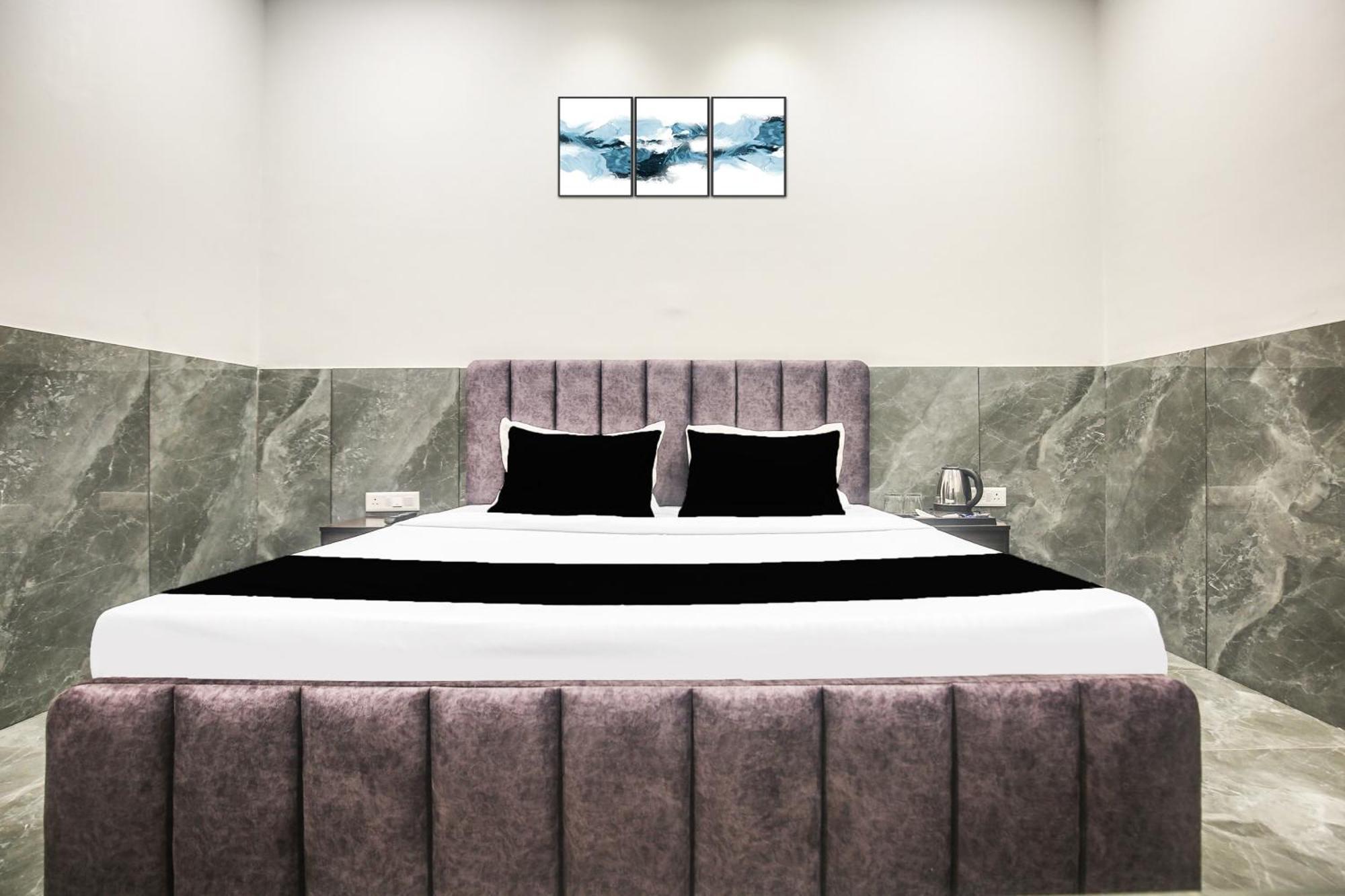 Hotel O Ravi & Banquet Lalewal Екстериор снимка